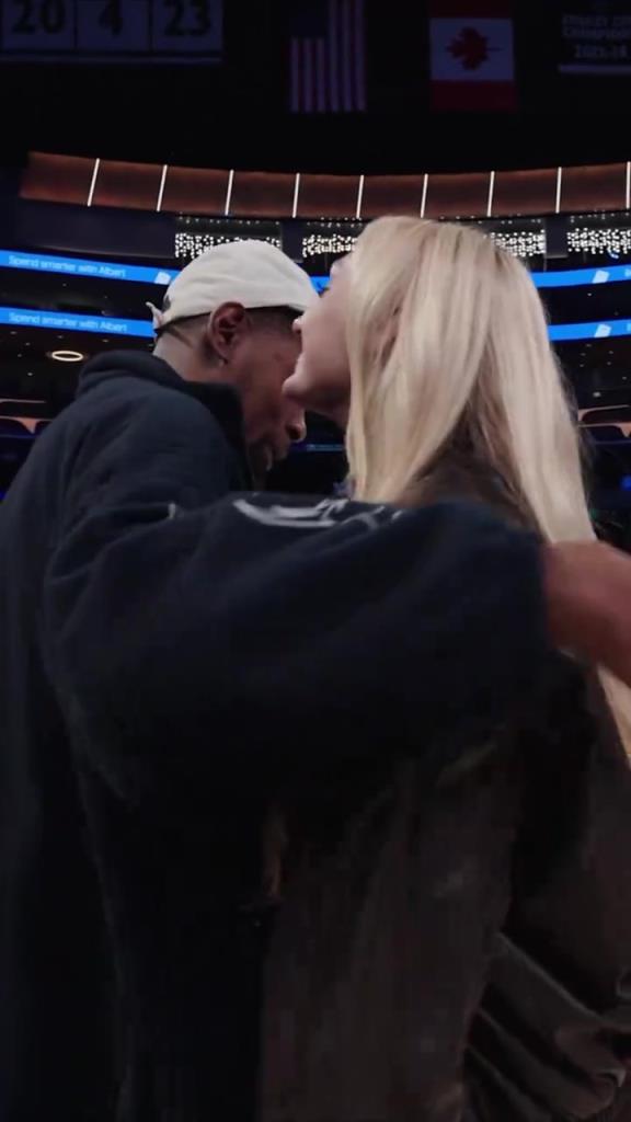 卡梅倫布林克這大長(zhǎng)腿，KD都得多看幾眼