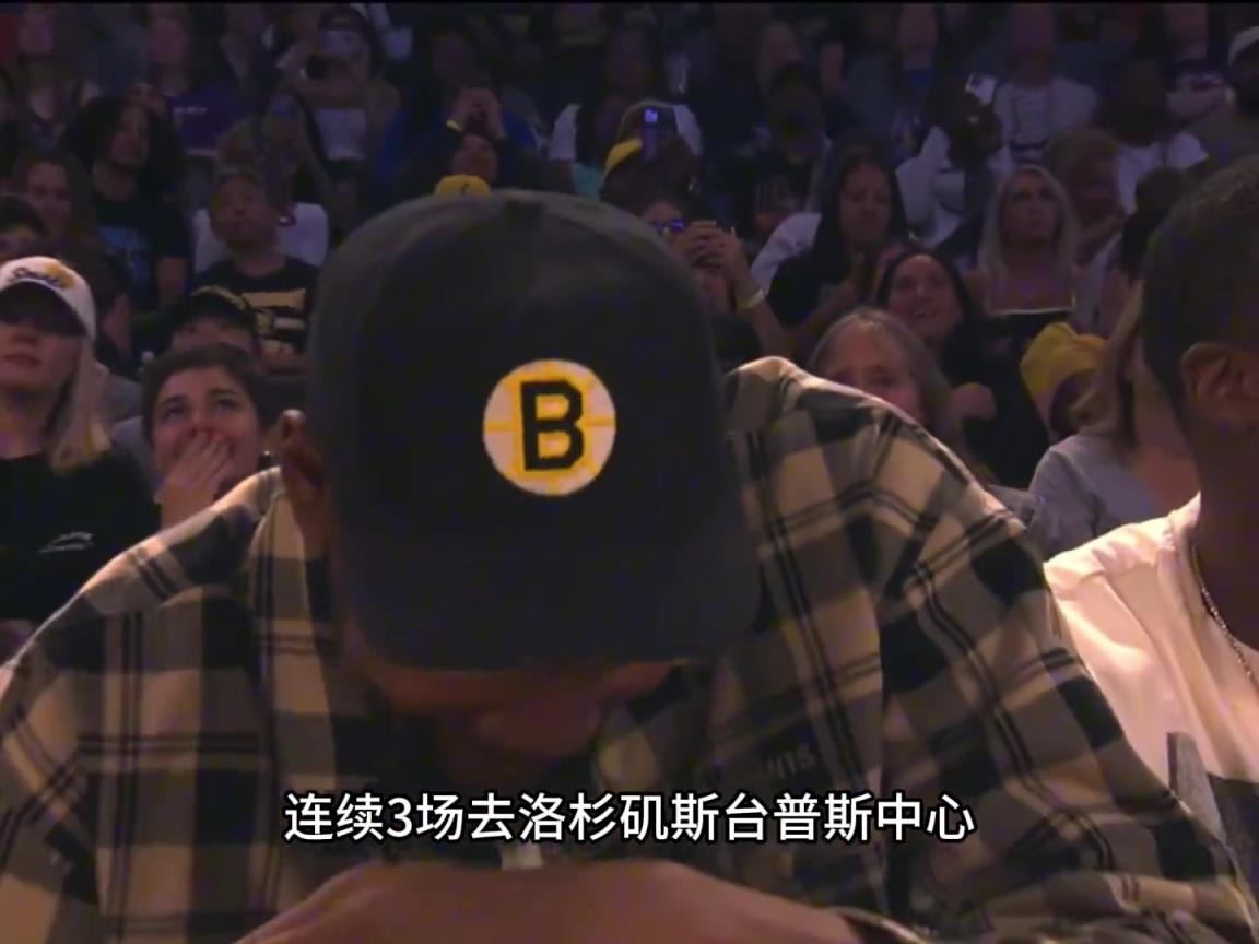 KD凡心大動(dòng)？連續(xù)三場(chǎng)盯梢火花隊(duì)皮衣布林克庫(kù)里‘準(zhǔn)妹夫’上線？